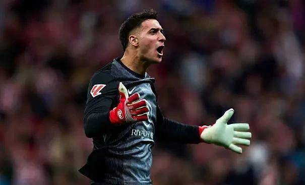 西甲最新积分榜：姆巴佩追平最长球荒，皇马爆冷输保级队，巴萨7分领跑